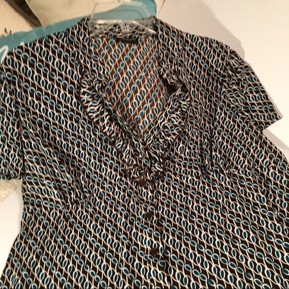 Perceptions Ruffle V Neck Top ~ 1X - Picture 7 of 8